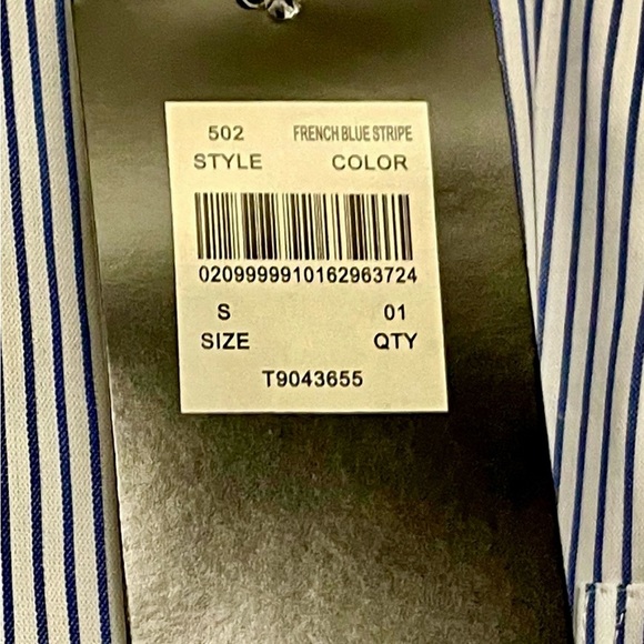 Men’s Small Striped button down shirt 
New with Tags MSRP$50 - Picture 9 of 11